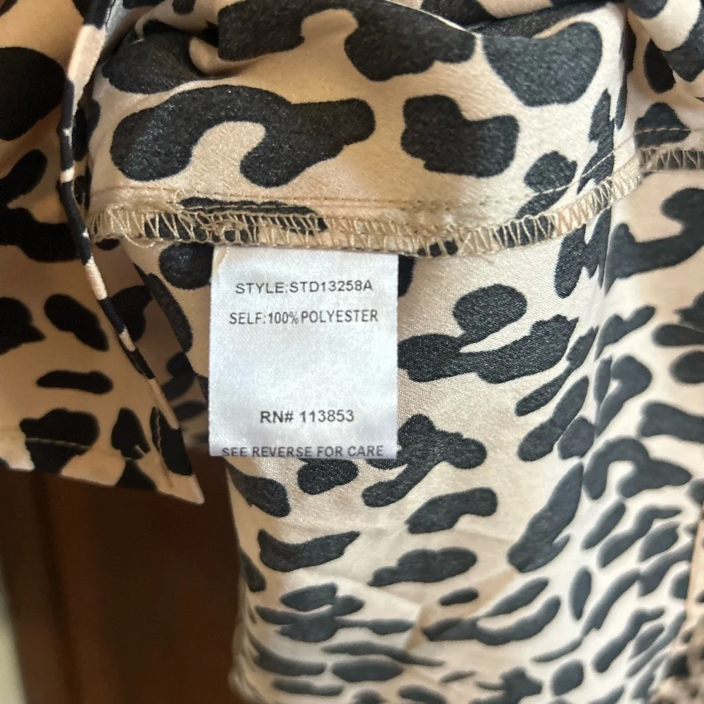 NWT Sugarlips Lassie Leopard Showoff Smocked Waist Midi Dress - Picture 3 of 7